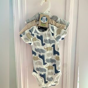 NEW WITH TAGS 3-piece onesie set baby boy